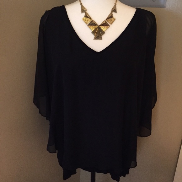 Cold shoulder top