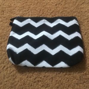 Thirty One Zip Pouch