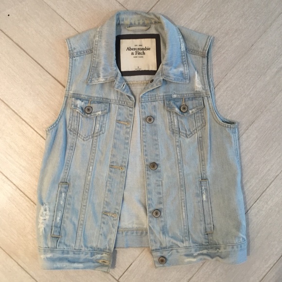 Abercrombie and Fitch Light Blue Jean Vest - Picture 1 of 2