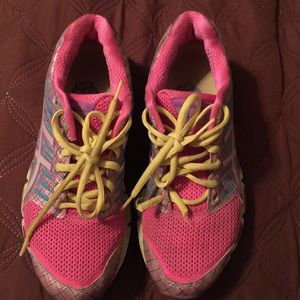 Asics gel running shoes