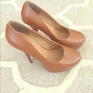 Round toe platform pumps, worn only once!