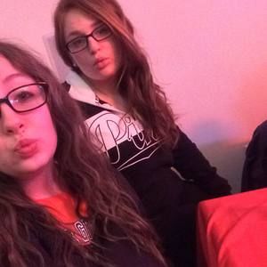 Meet your Posher, Courtney