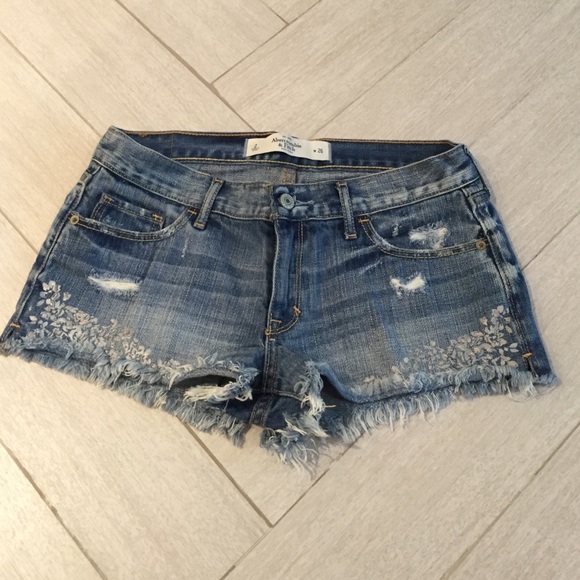Abercrombie and Fitch Embellished Jean Shorts - Picture 1 of 3