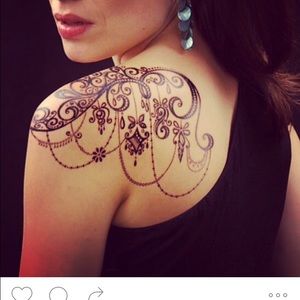 Meet your Posher, Melissa