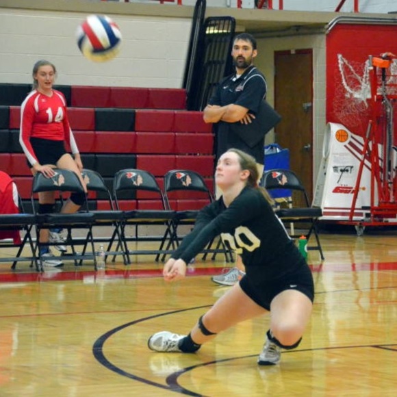 Meet your Posher, Megan - Picture 3 of 4