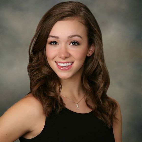 Meet your Posher, Maddie - Picture 1 of 3