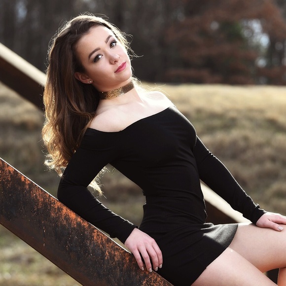 Meet your Posher, Maddie - Picture 3 of 3