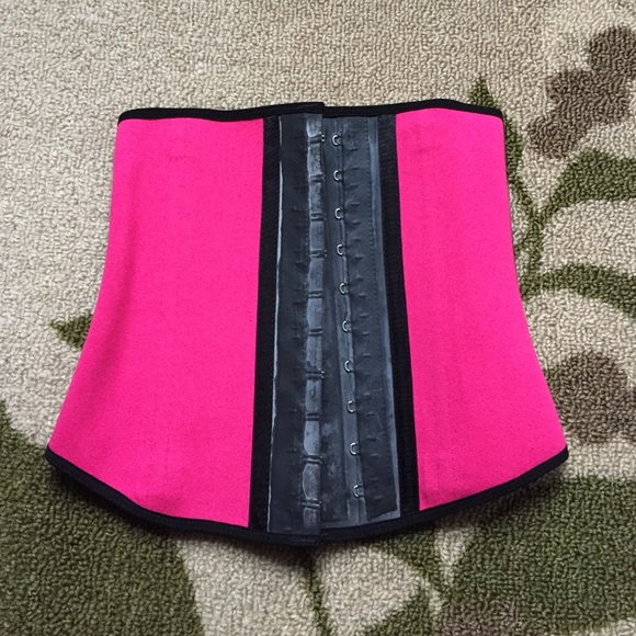 Waist trainer