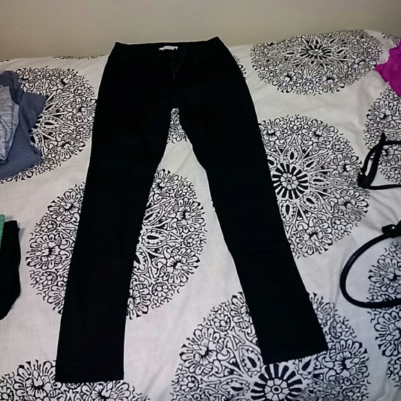 Black skinny jeans