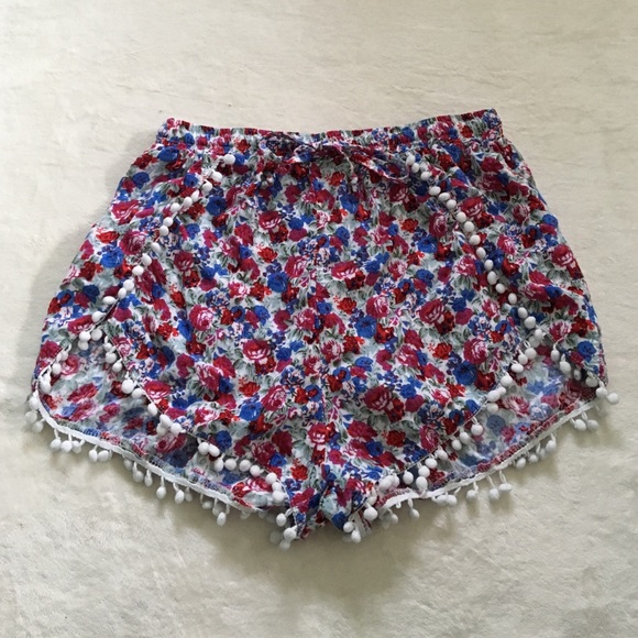 Oxford Circus Pants - 🚨FINAL PRICE🚨 • Floral Pom Pom Shorts •