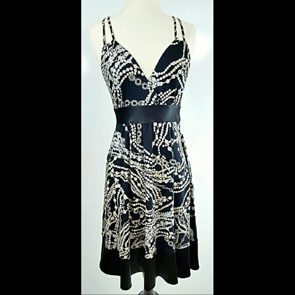 Express Dresses & Skirts - Express dress black and cream in color!