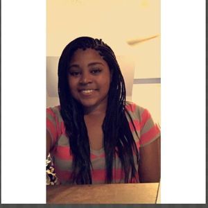 Meet your Posher, Simone
