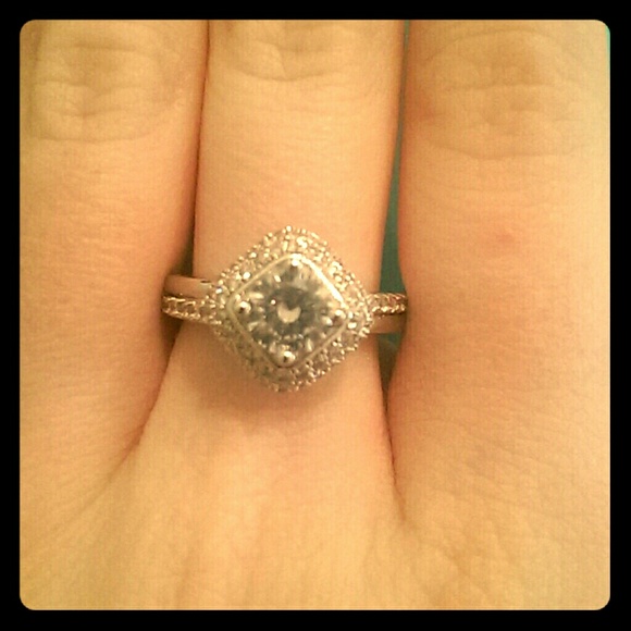 Beautiful fake diamond ring