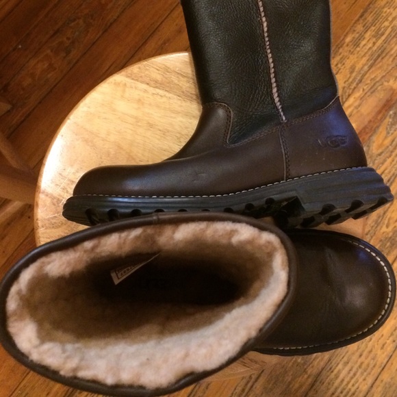 Boots - Picture 2 of 4