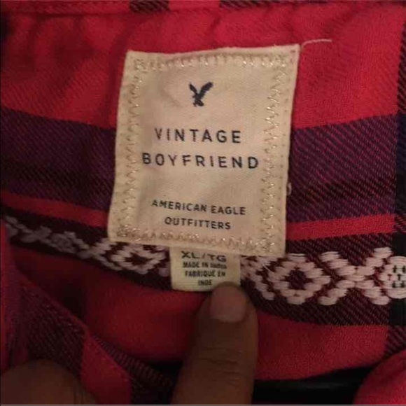 *HOLD* AE long sleeve - Picture 2 of 2