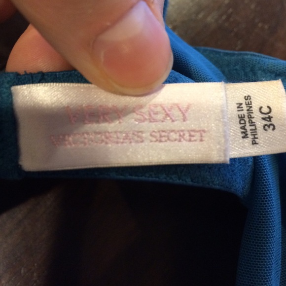 Victoria's Secret Bra 💋 - Picture 2 of 4