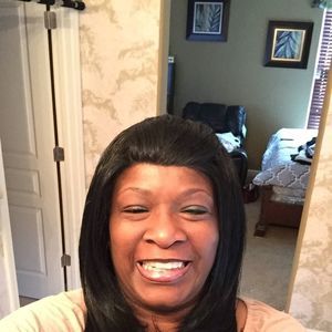 Meet your Posher, Veronica