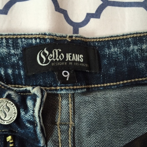 Ripped Denim Jeans (Acid Wash) - Picture 3 of 3