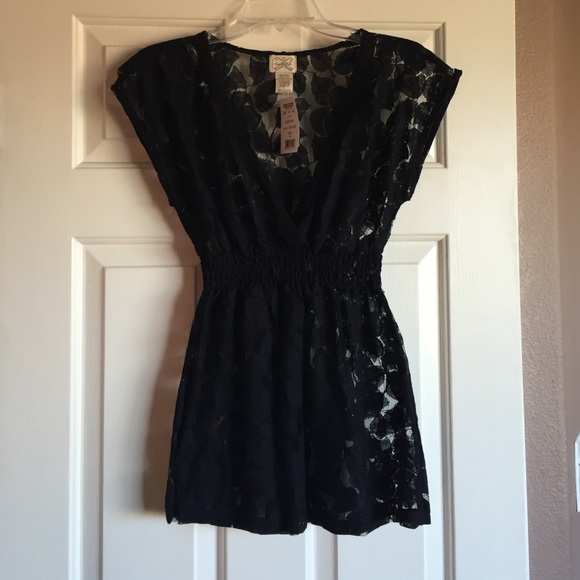SOLD BNWT black lace top