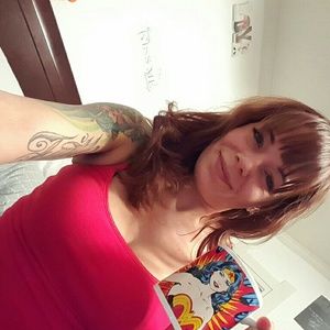 Meet your Posher, Crystal