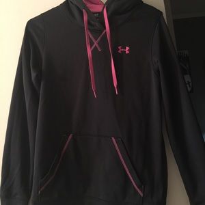 Under armor small black and pink sweatshirt