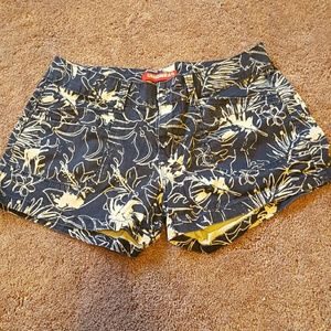 Floral shorts!