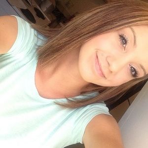 Meet your Posher, Casey