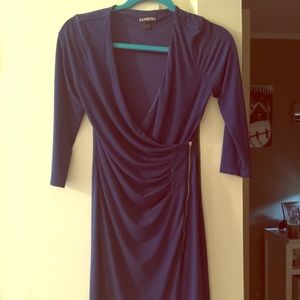 Express dress with side zipper