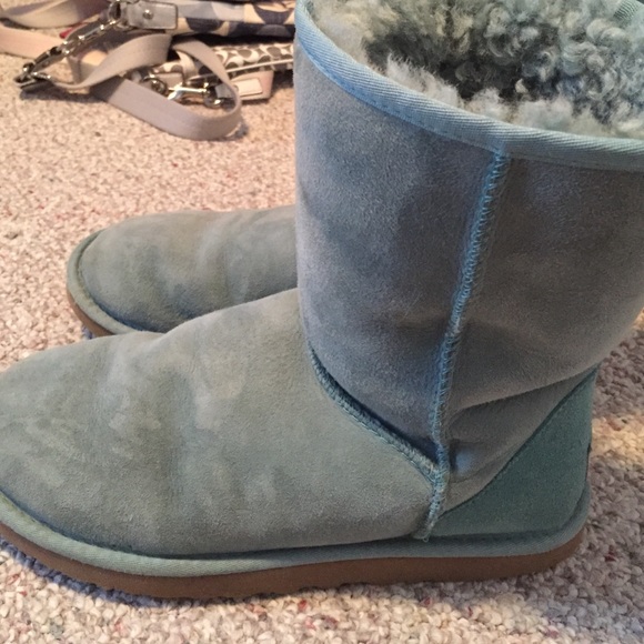Short Blue Uggs (size 8)