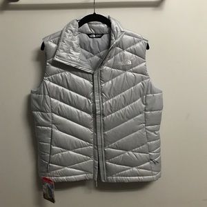 BRAND NEW North Face vest