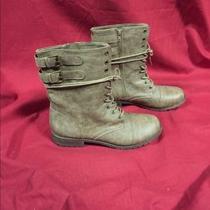Brown Laced Boots - Vegan