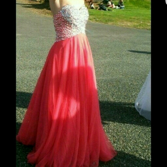 Coral Sweetheart Neck Prom Dress - Picture 3 of 4