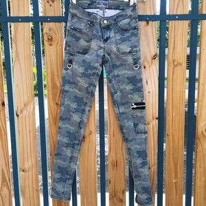 Faded style camo skinny jeans