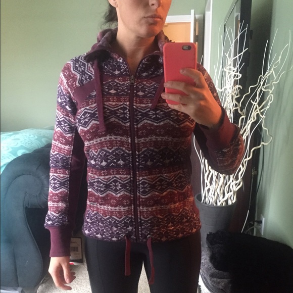 Avalanche so soft zip up NWT S