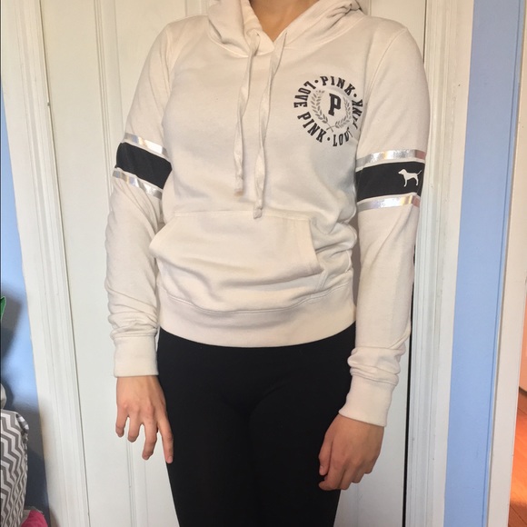 🚫🚫🚫SOLD🚫🚫!!!RARE!!! Victoria Secret Pullover - Picture 4 of 4