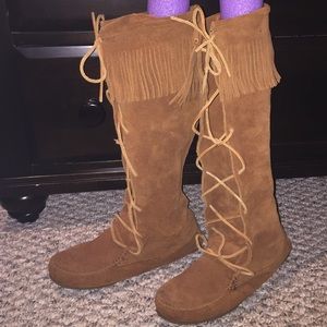 Minnetonka Fringe boots