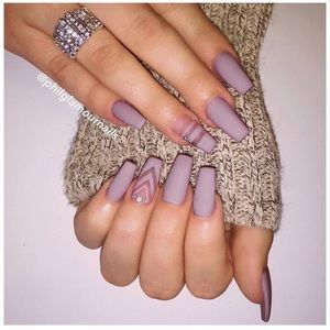 Meet your Posher, Cynthia