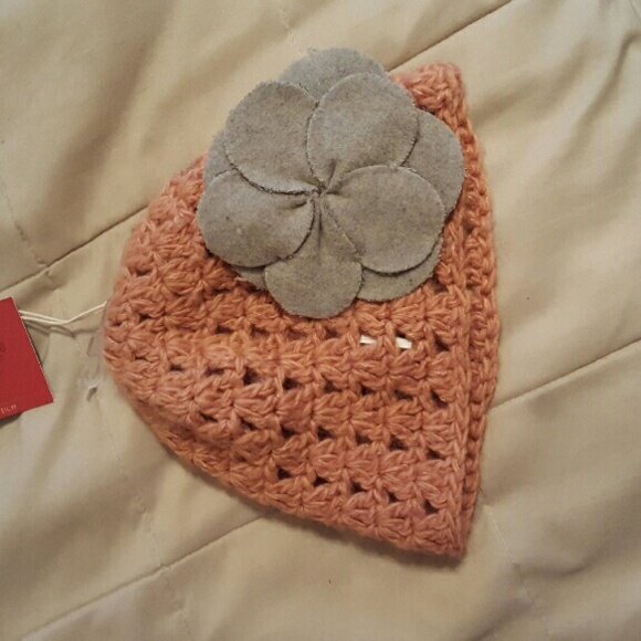NWT!! Pink knitted hat