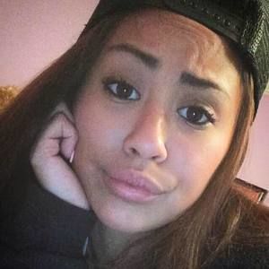 Meet your Posher, Kiana