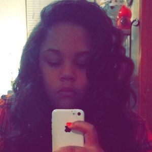 Meet your Posher, Lexi