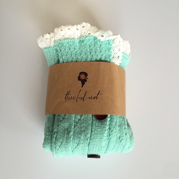 Mint lace leg warmers - Picture 3 of 4