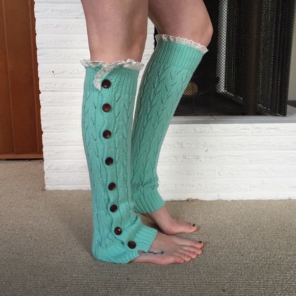 Three Bird Nest Accessories - Mint lace leg warmers
