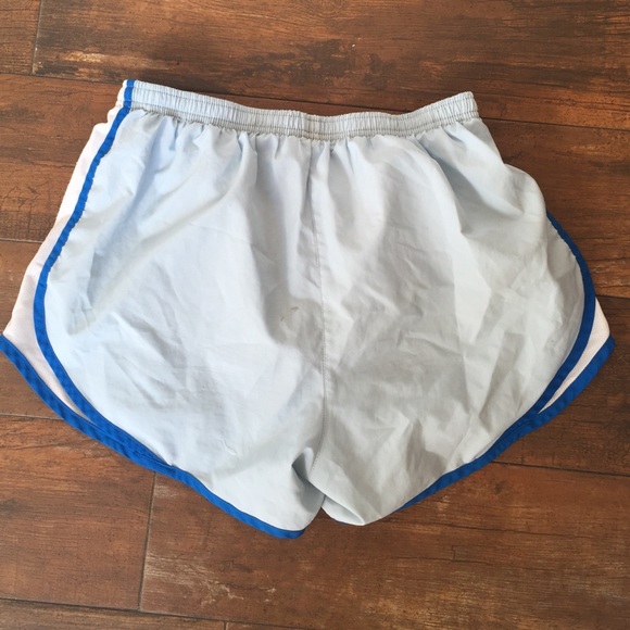 Nike running shorts - Picture 2 of 4