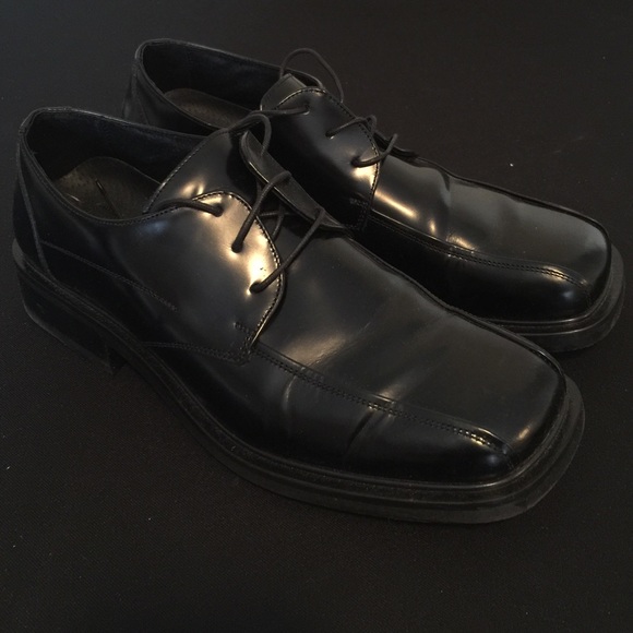 Size 12 - Kenneth Cole