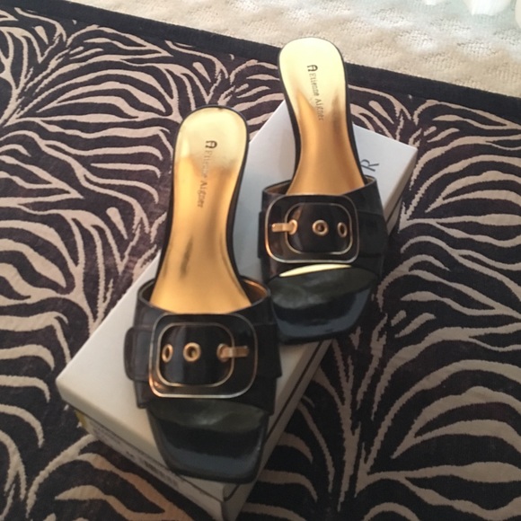 Etienne Aigner short heeled shoes - Picture 2 of 4