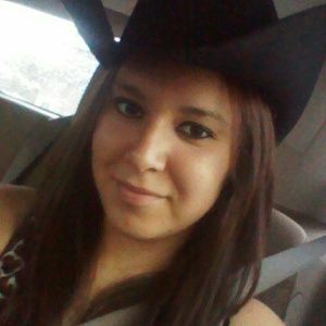 Meet your Posher, Jaqueline