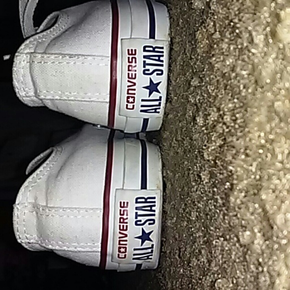 White converse (size 6)