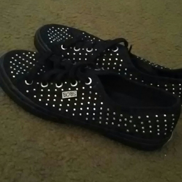 Black Bobs