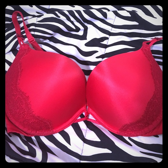 VS Bombshell bra- adds 2 cup sizes!
