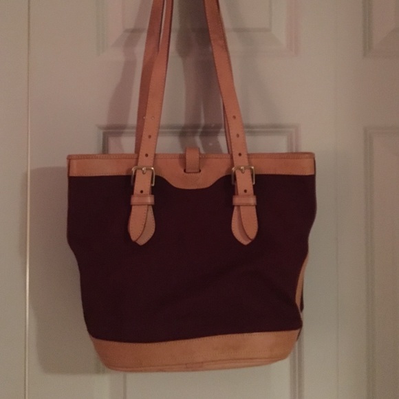 Dooney and Bourke bag - Picture 2 of 4